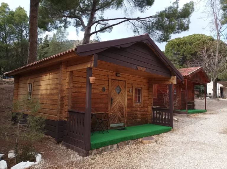 donde alojarte en sierra espuna